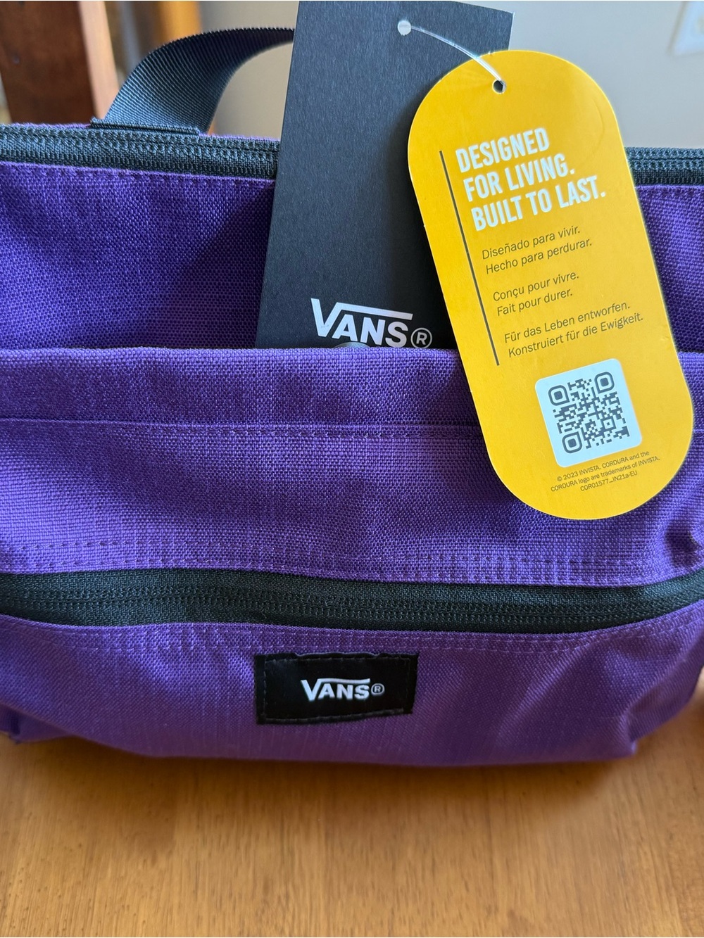 Vans Purple Crossbody Bag with Front Zip Pocket with bag accessorie - Picture 2 of 9